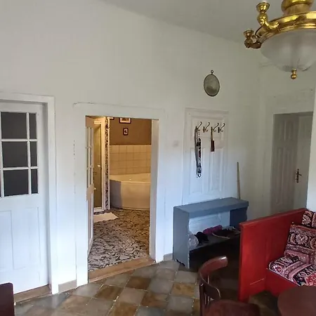 Levendula Apartman Lesencefalu