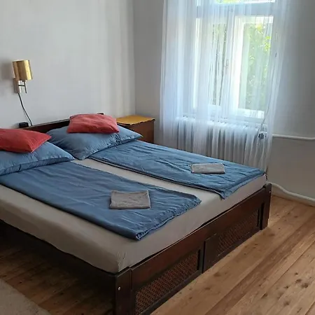 Levendula Apartman Guest house Lesencefalu