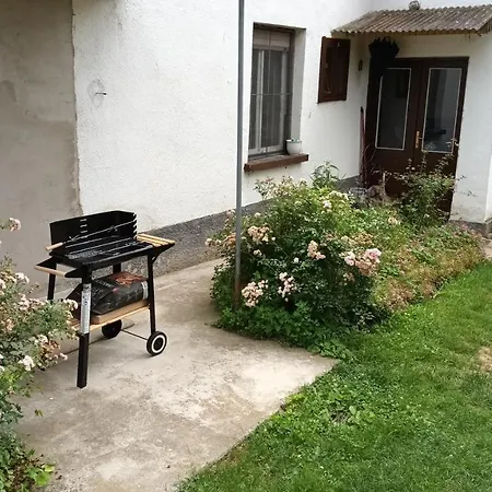Levendula Apartman Lesencefalu